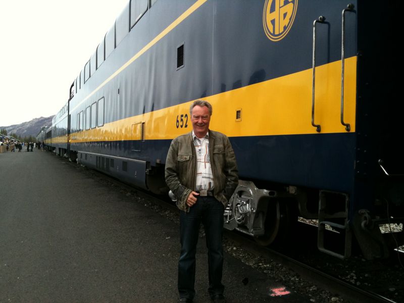 keine Brcke, dafr Peter on the (rail-) road