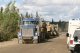 heavy vehicle traffic, dieser Transport wird auch von hinten geschoben und gelenkt